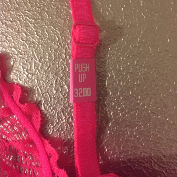 NWT PINK Bralette - Picture 3 of 3
